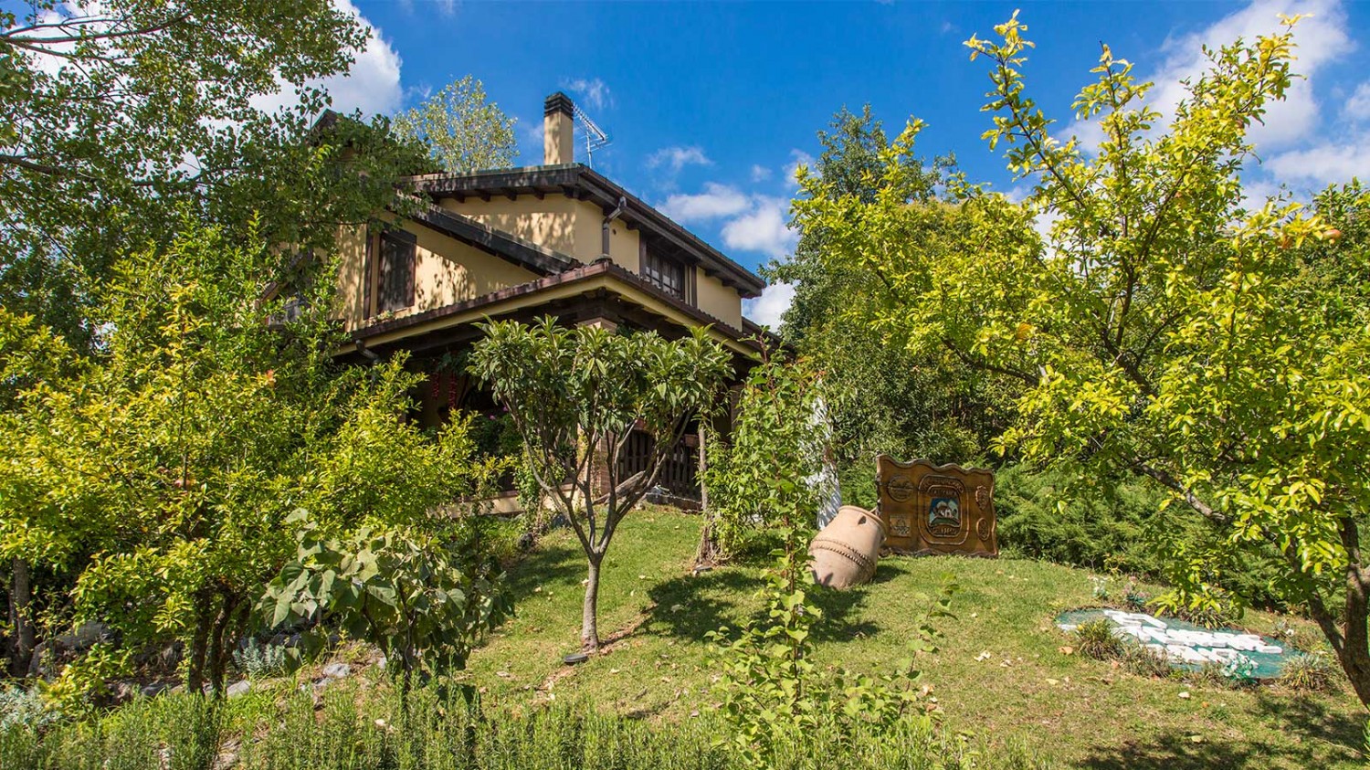 cropped-locanda.jpg